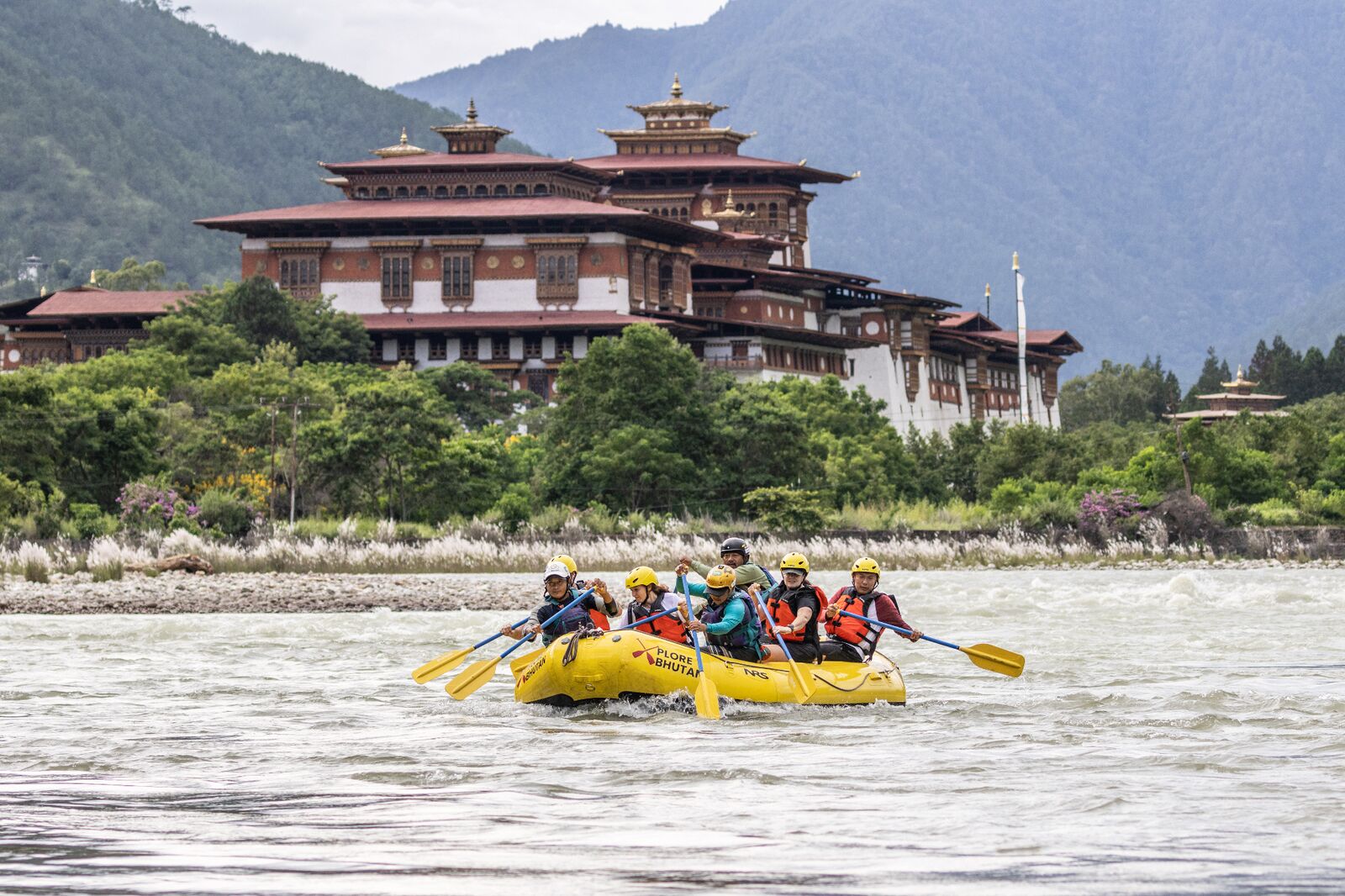 River Rafting
& Kayaking